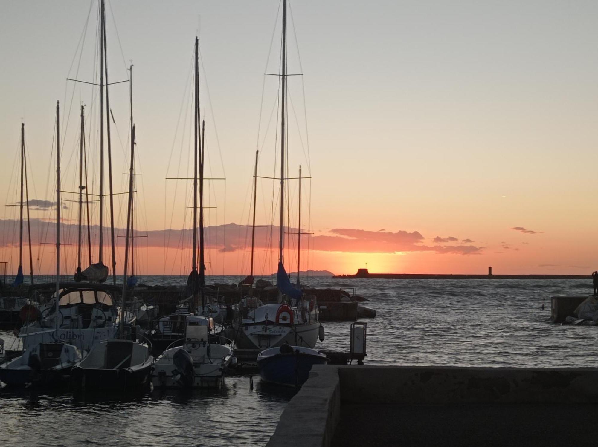 Appartamento Con Incantevole Vista Mare Λιβόρνο Εξωτερικό φωτογραφία